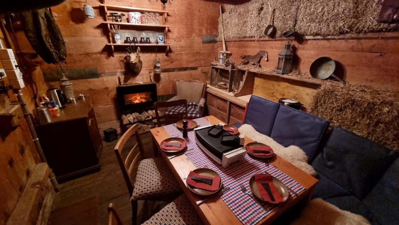 Miramont Horse Trekking Hostel Saicourt Exterior photo