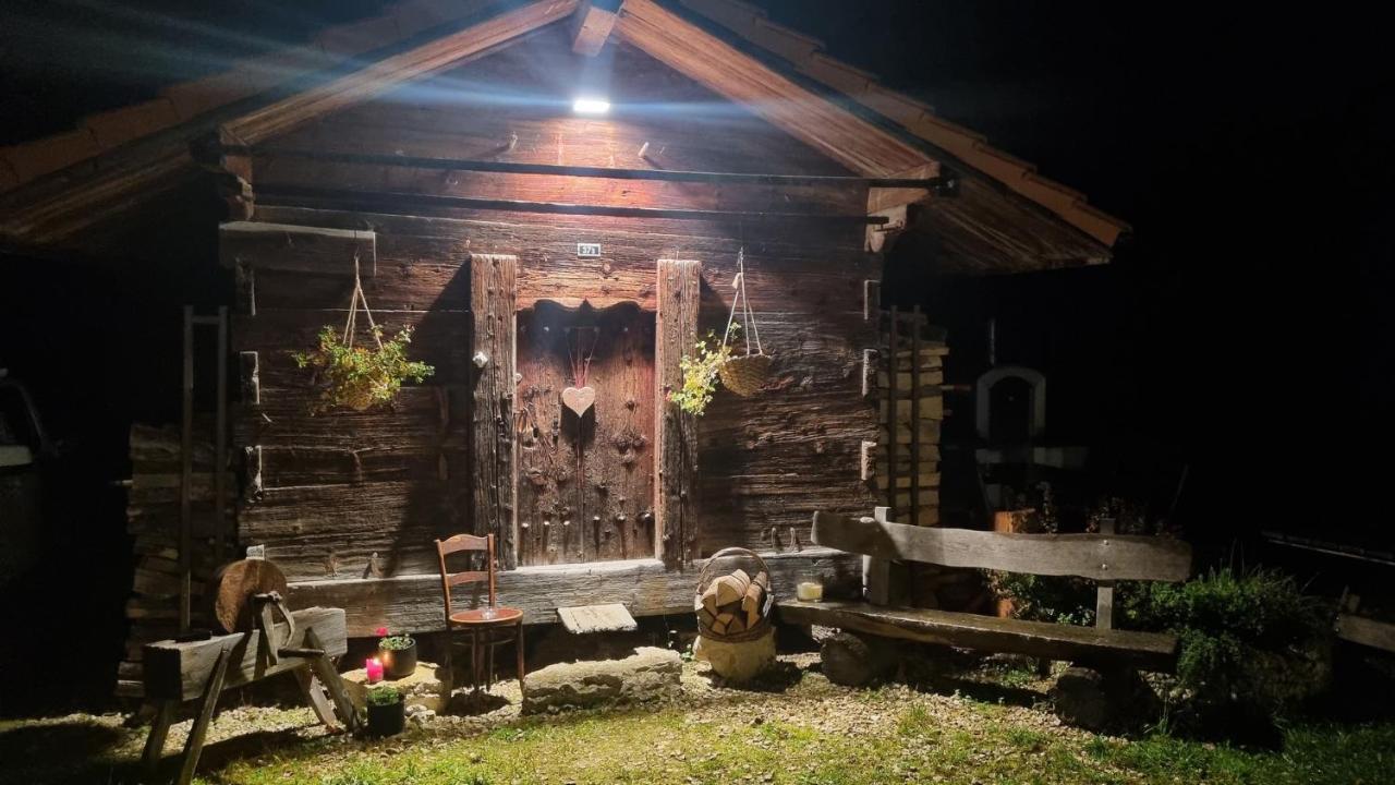Miramont Horse Trekking Hostel Saicourt Exterior photo