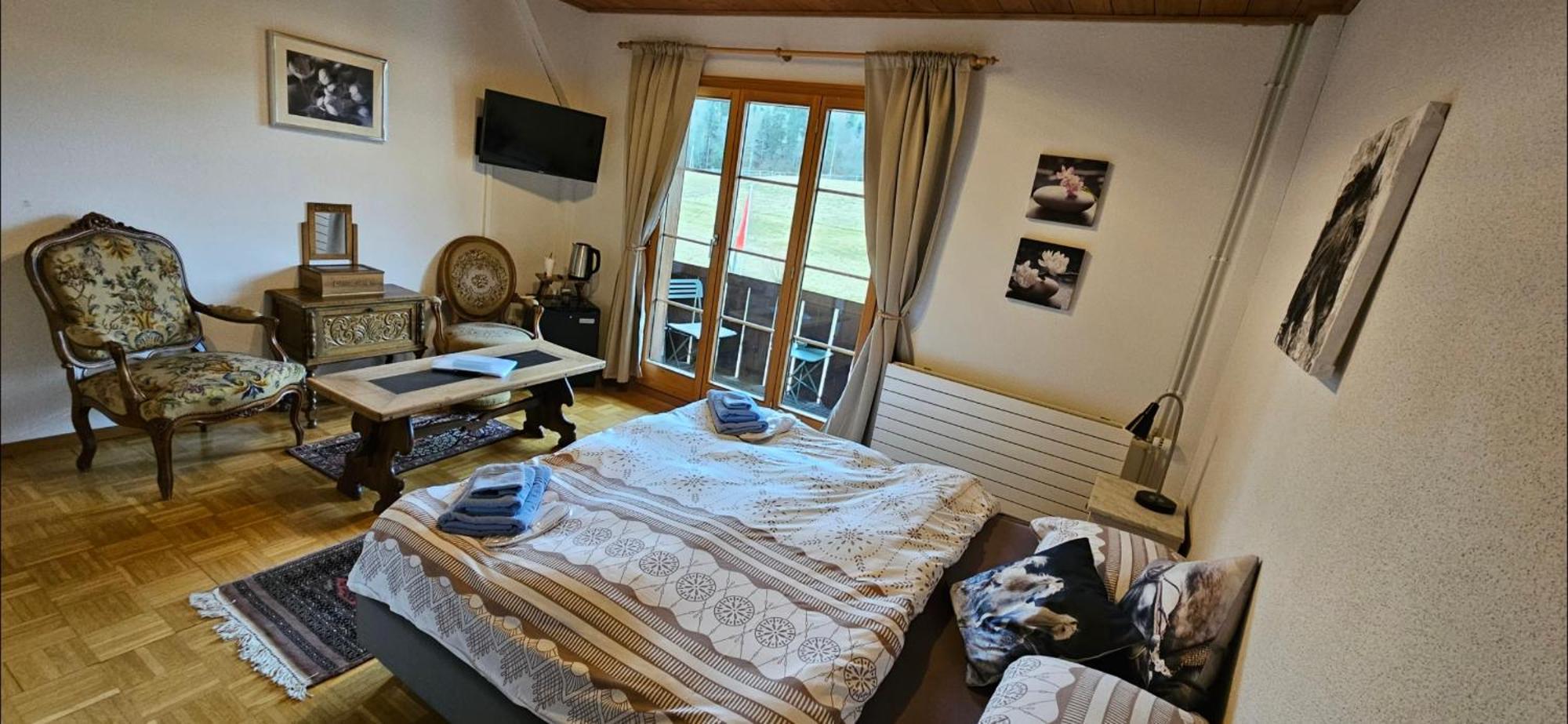 Miramont Horse Trekking Hostel Saicourt Exterior photo