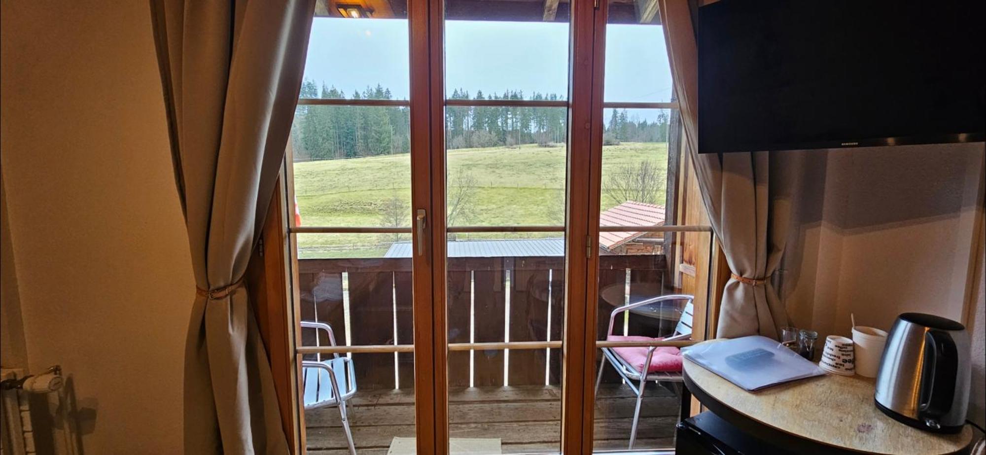 Miramont Horse Trekking Hostel Saicourt Exterior photo